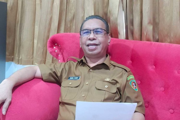 Kepala Kesbangpol Provinsi Maluku Daniel Indey