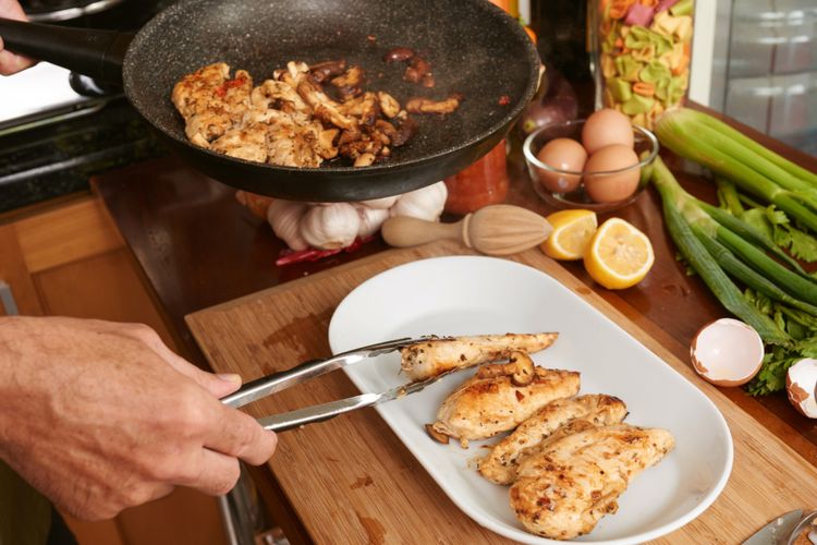 Terlalu Banyak Makan Protein Ternyata Bisa Mempercepat Penuaan, Ini Penjelasan Ahli