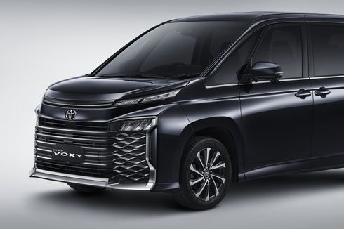 Tanpa Sunroof, Toyota Voxy Baru Tawarkan Fitur Lebih Berlimpah