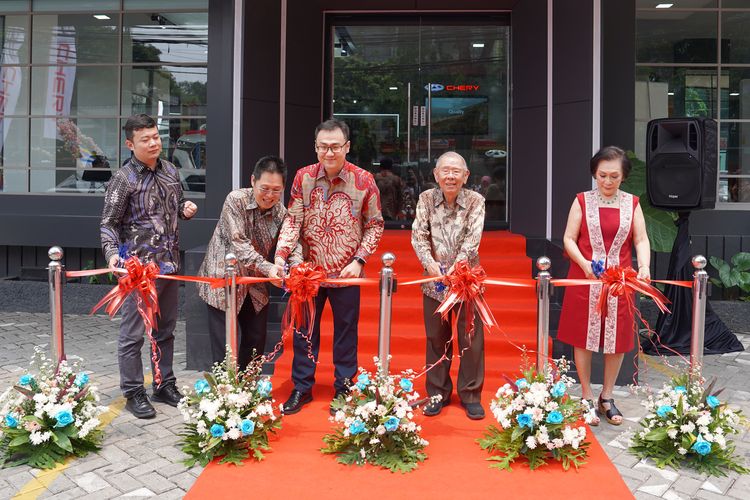 PT Chery Sales Indonesia (CSI) resmi membuka diler baru di wilayah Jakarta Selatan, tepatnya di Pondok Indah. 