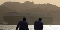 Selat Hormuz Nyaris Sepi, Lalu Lintas Kapal Turun 90 Persen