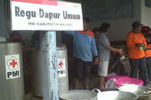 Dapur Umum untuk 1.881 Korban Banjir di Malang  