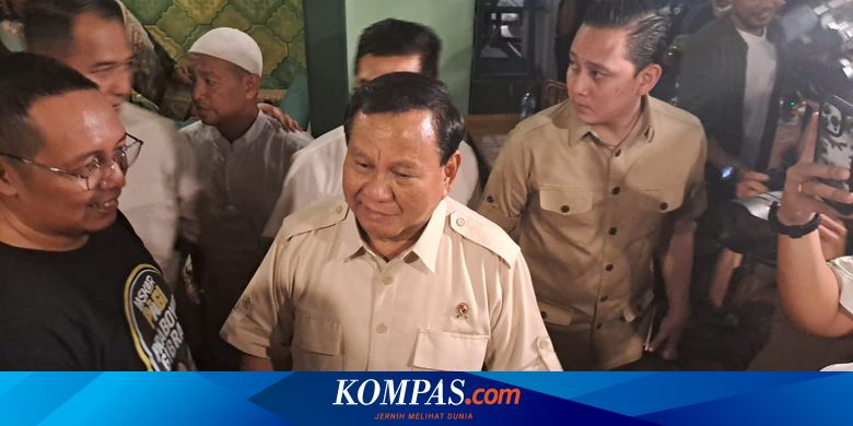 Prabowo Cekikikan Diteriaki "Emang Boleh Se-gemoy Ini" oleh Relawan