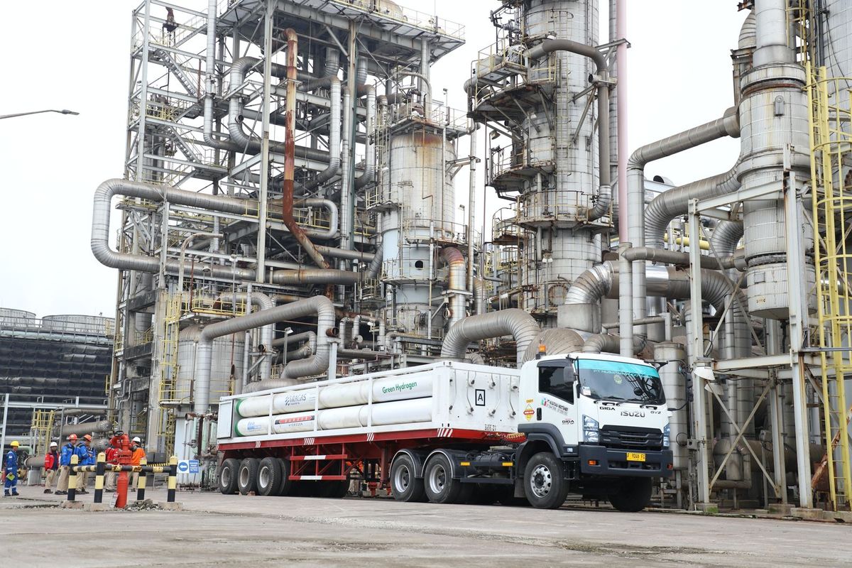 PT Pupuk Kujang melakukan uji coba produksi amonia hijau, Selasa (4/2/2025).