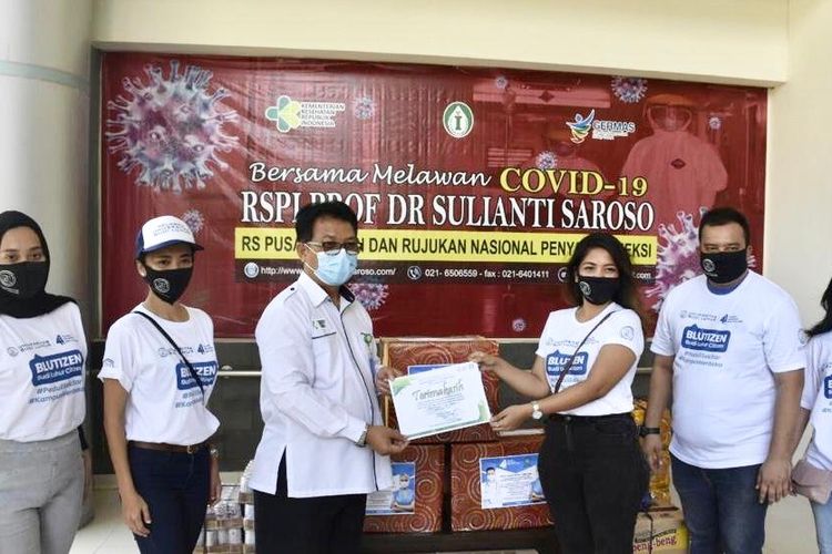 Aksi Simpatik Universitas Budi Luhur untuk Tenaga Medis, UBL donasikan Alat Pelindung Diri (APD) yang terdiri dari baju hazmat, masker bedah serta paket bantuan logistik  untuk menjaga stamina tenaga medis.