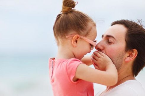 Pentingnya Kedekatan Emosional Ayah dan Anak Perempuannya