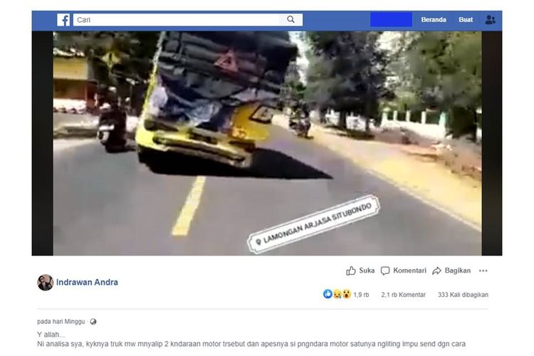 Tangkapan layar video detik-detik truk senggol pemotor di Situbondo, Jawa Timur.