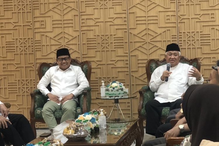 Mantan Ketua Umum PP Muhammadiyah Din Syamsuddin dan bacawapres Koalisi Perubahan Muhaimin Iskandar di kantor DPP PKB, Senen, Jakarta, Jumat (3/11/2023). 