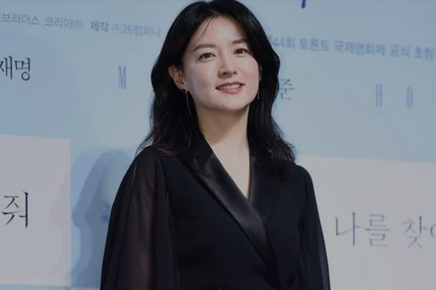 Lee Young Ae Tawarkan Bantuan untuk Keluarga Korban Tragedi Itaewon