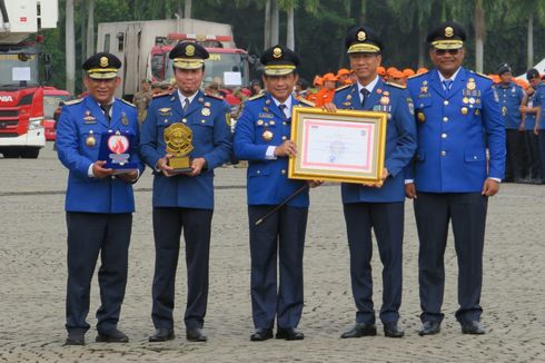 Danny Pomanto Raih Penghargaan Walkot Terfavorit Pencegahan-Penyelamatan Kebakaran