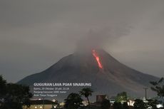 Tak Hanya Awan Panas, Gunung Sinabung Juga Keluarkan Lava Pijar