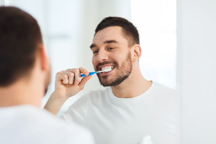 Mengetahui apakah hidrogen peroksida bisa memutihkan gigi sangat penting sehingga bisa mempertimbangkan penggunaannya.