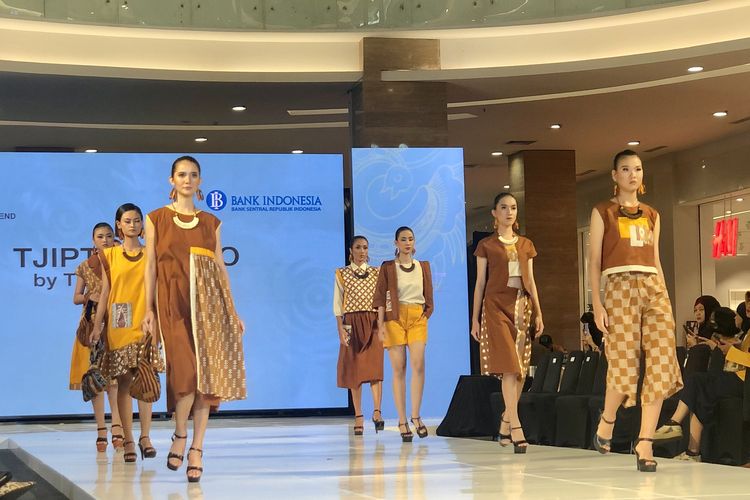 Koleksi batik Tjiptowarno di JFT 2023