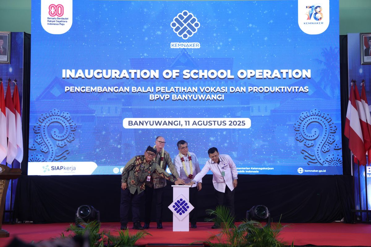 Menteri Ketenagakerjaan (Menaker) Yassierli menghadiri acara Inauguration of School Operation BPVP Banyuwangi, Jawa Timur, Senin (11/8/2025).