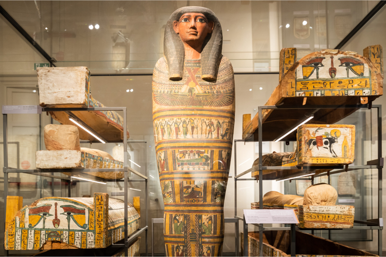 ilustrasi penyebab kematian raja Firaun Tutankhamun.