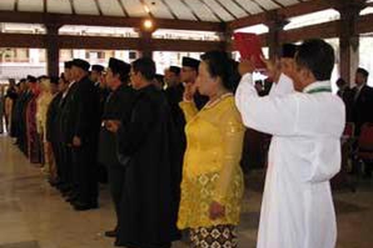 Ilustrasi Pelantikan Anggota DPRD