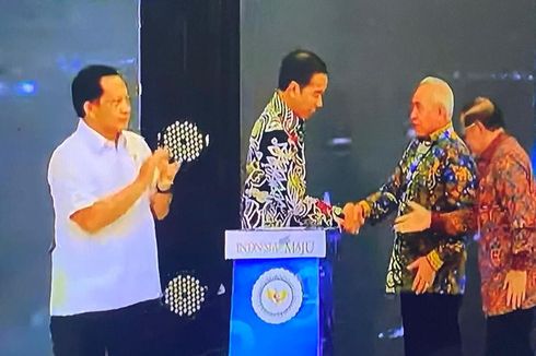 Soal Penghapusan Tenaga Honorer, Jokowi Minta Menteri PAN-RB Cari Jalan Tengah