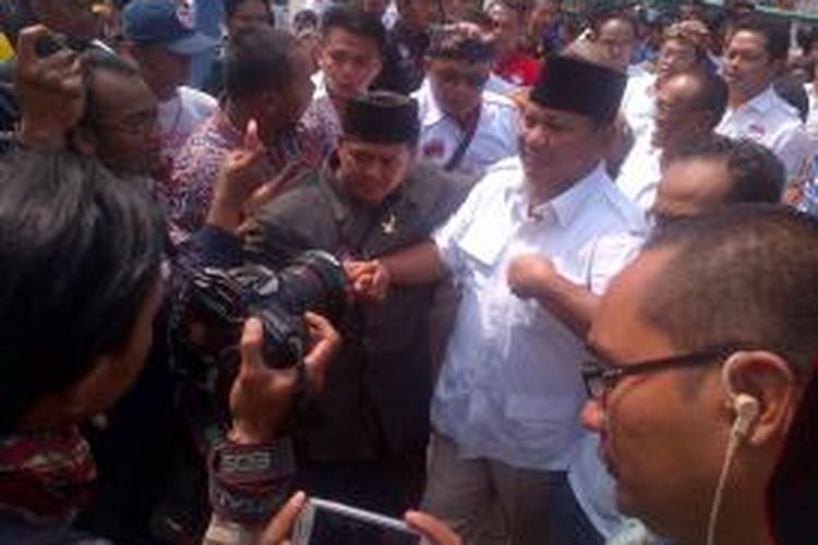 Calon Presiden RI berkampanye di Cililin, Kabupaten Bandung Barat, Jawa Barat, Jumat (13/6/2014).