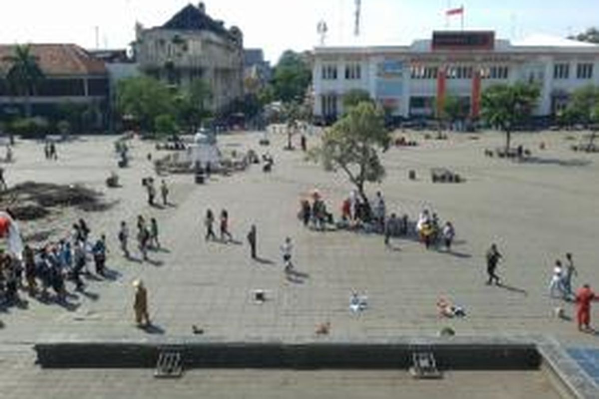 Suasana di Kawasan Kota Tua, Jakarta Barat, Kamis (29/8/2013). Pemilik gedung di kawasan ini mengaku tidak dilibatkan Pemerintah Provinsi DKI Jakarta dalam penataan kawasan yang dulunya menjadi pusat pemerintahan Batavia (nama lama Jakarta) ini