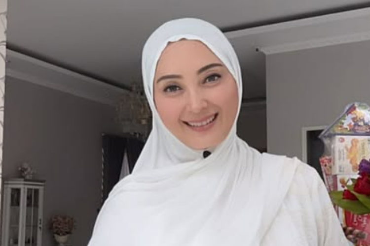 Anak Diabaikan, Della Puspita Beri Pesan untuk Mantan Suami dan Istri Baru