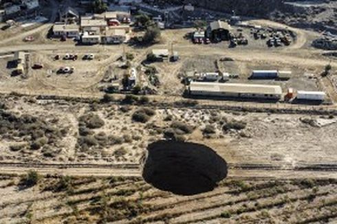 Chile Tutup Permanen Tambang yang Ciptakan Lubang Raksasa