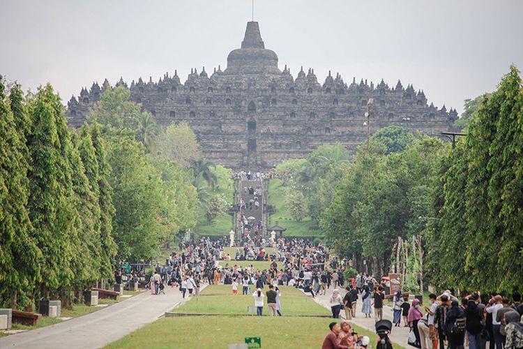 InJourney tengah mempersiapkan Candi Borobudur sebagai venue perayaan Hari Raya Waisak pada Juni 2023.