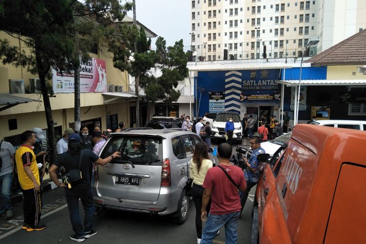 Suasana di Polres Depok saat merasakan getaran akibat gempa bumi di Banten, Jumat (14/1/2022). 