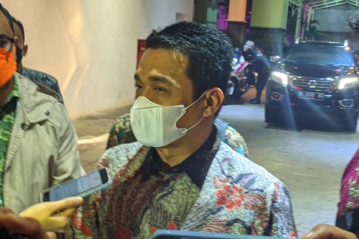 Wakil Gubernur DKI Jakarta Ahmad Riza Patria saat ditemui di Balai Kota DKI Jakarta, Kamis (6/1/3022) malam.