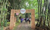Menjelajah Pasar Papringan Temanggung