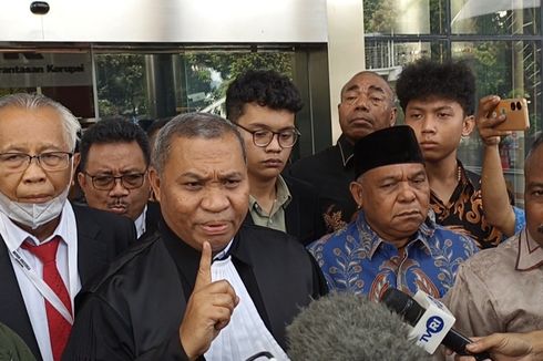 OC Kaligis Klaim Stepanus Roy Rening yang Bantu KPK Periksa Lukas Enembe di Papua