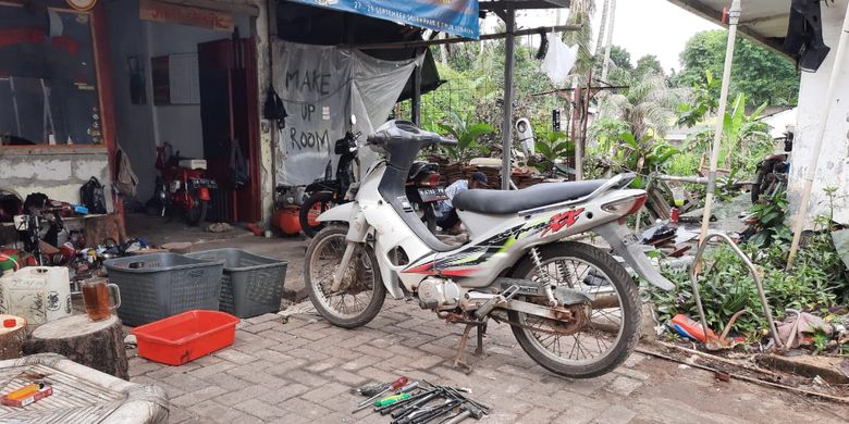 Modifikasi Supra X 100 Kontes / Jual Striping Motor Supra Di Kabupaten Tasikmalaya Harga Terbaru ...