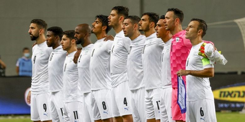 Para pemain Timnas Israel berpose jelang laga UEFA Nations League 2020.