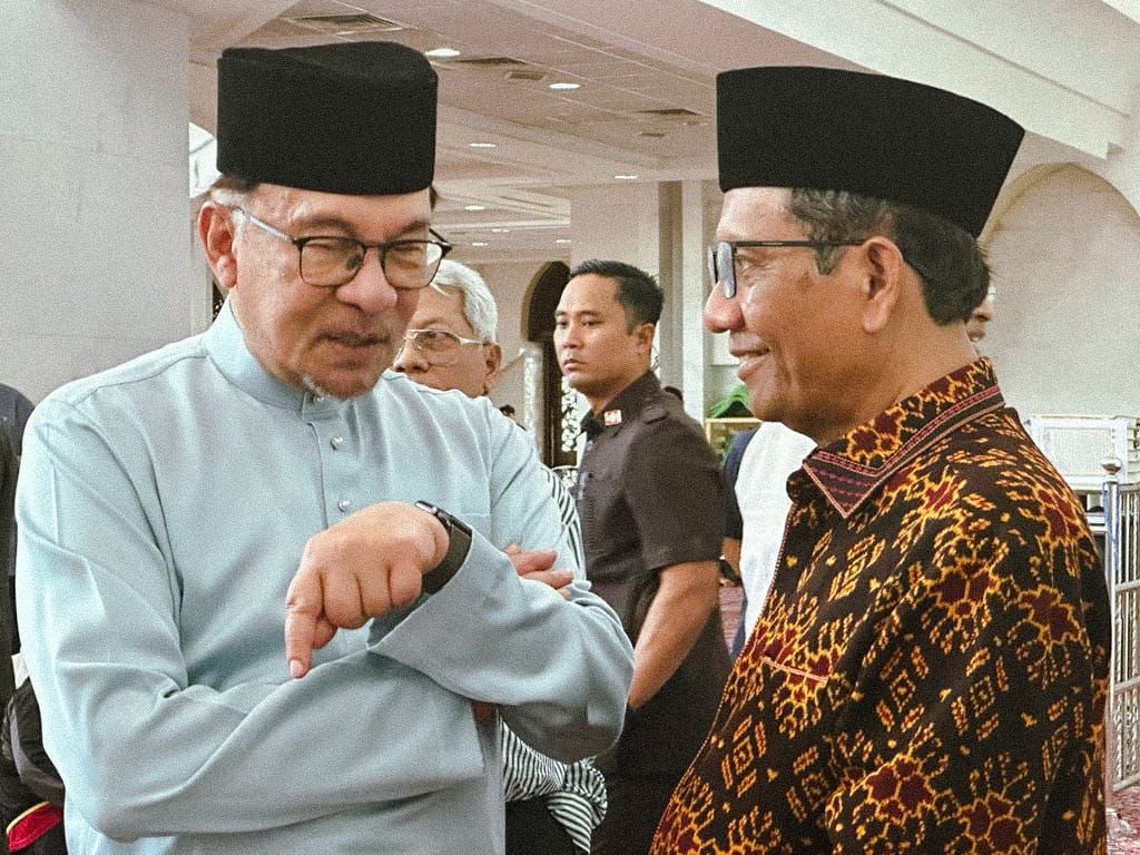 Mahfud Makan Siang hingga Salat Jumat Bareng Anwar Ibrahim di Malaysia, Ini yang Dibicarakan
