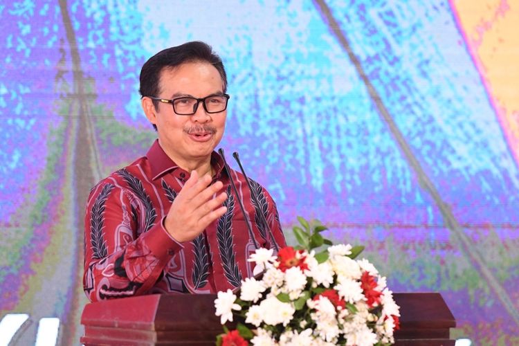 Kepala BKKBN dr Hasto Wardoyo saat menghadiri gelaran puncak peringatan Hari Kontrasepsi Sedunia atau World Contraception Day (WCD) 2023 di Kota Cimahi, Jawa Barat, Senin (23/10/2023). 
