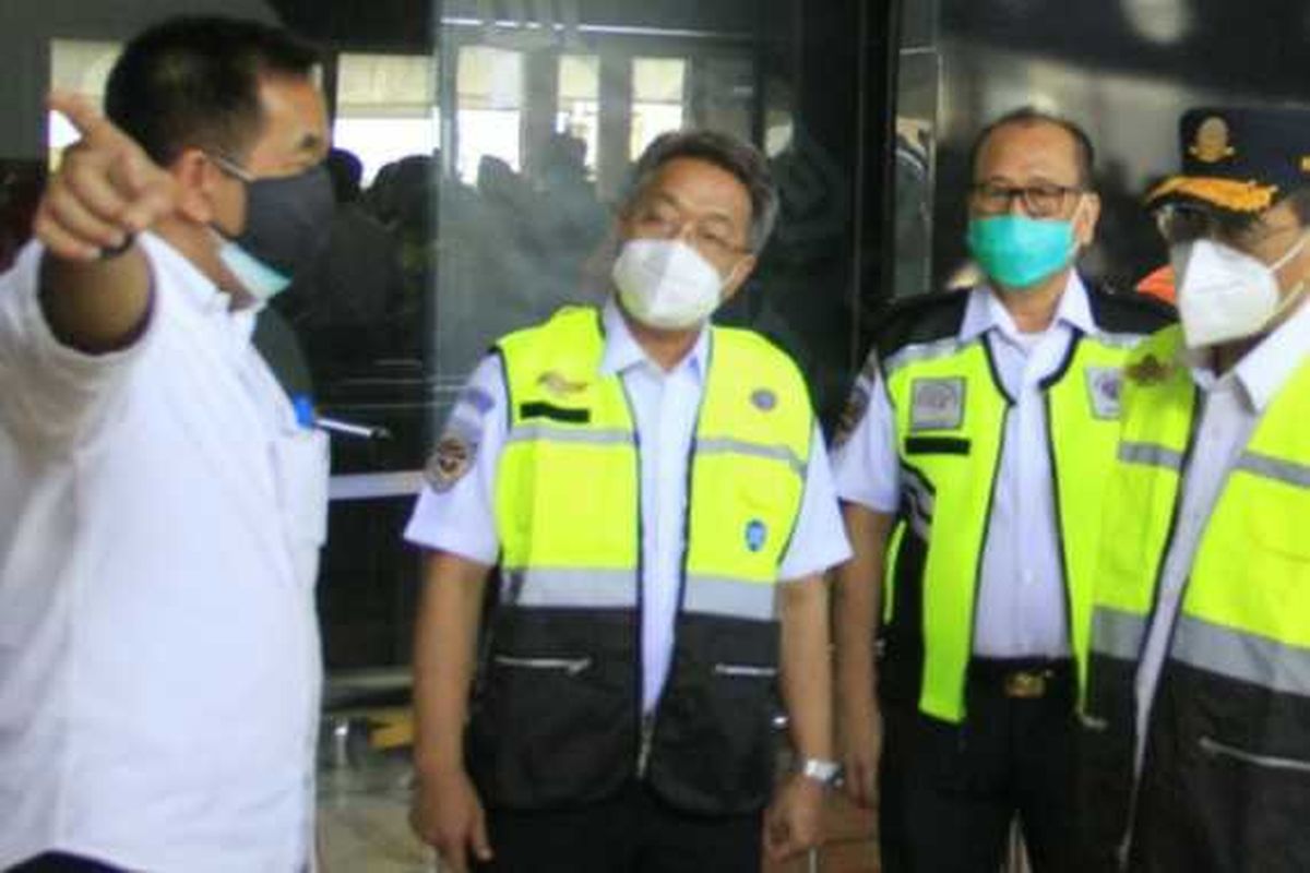 Dirjen Perhubungan Udara Novie Riyanto saat kunjungan kerja di Bandara Soekarno-Hatta, Kamis (25/6/2020)