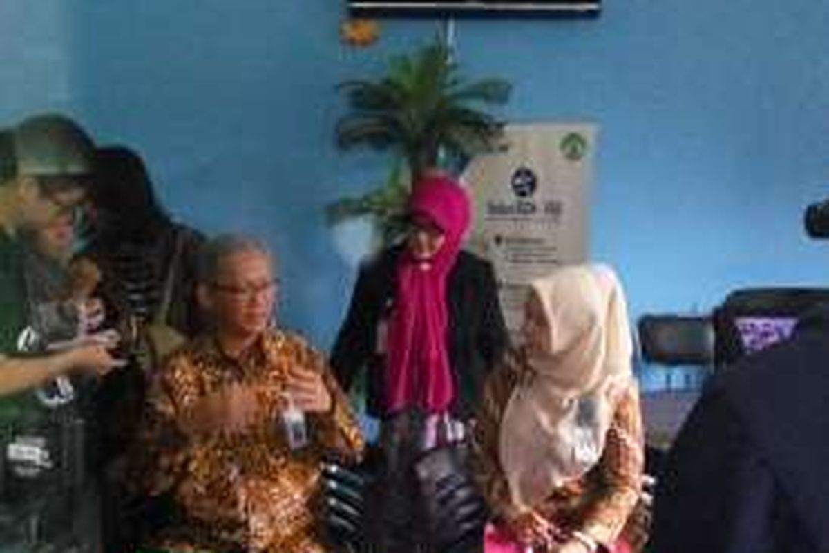 Direktur Utama RSCM Heriawan Soedjono saat memberi keterangan kepada wartawan terkait masalah jual beli organ tubuh ilegal di RSCM Jalan Dipenogoro, Jakarta Pusat, Jumat (5/2/2016).