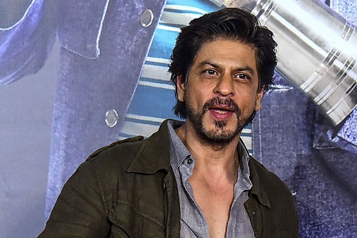 Aktor Bollywood Shah Rukh Khan menghadiri pemutaran perdana film Kaamyaab di Mumbai, India, pada 3 Maret 2020.
