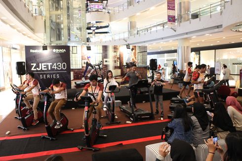 Mau Treadmill Sambil Nonton Film di HP? Coba Reebok ZJET 430 Series