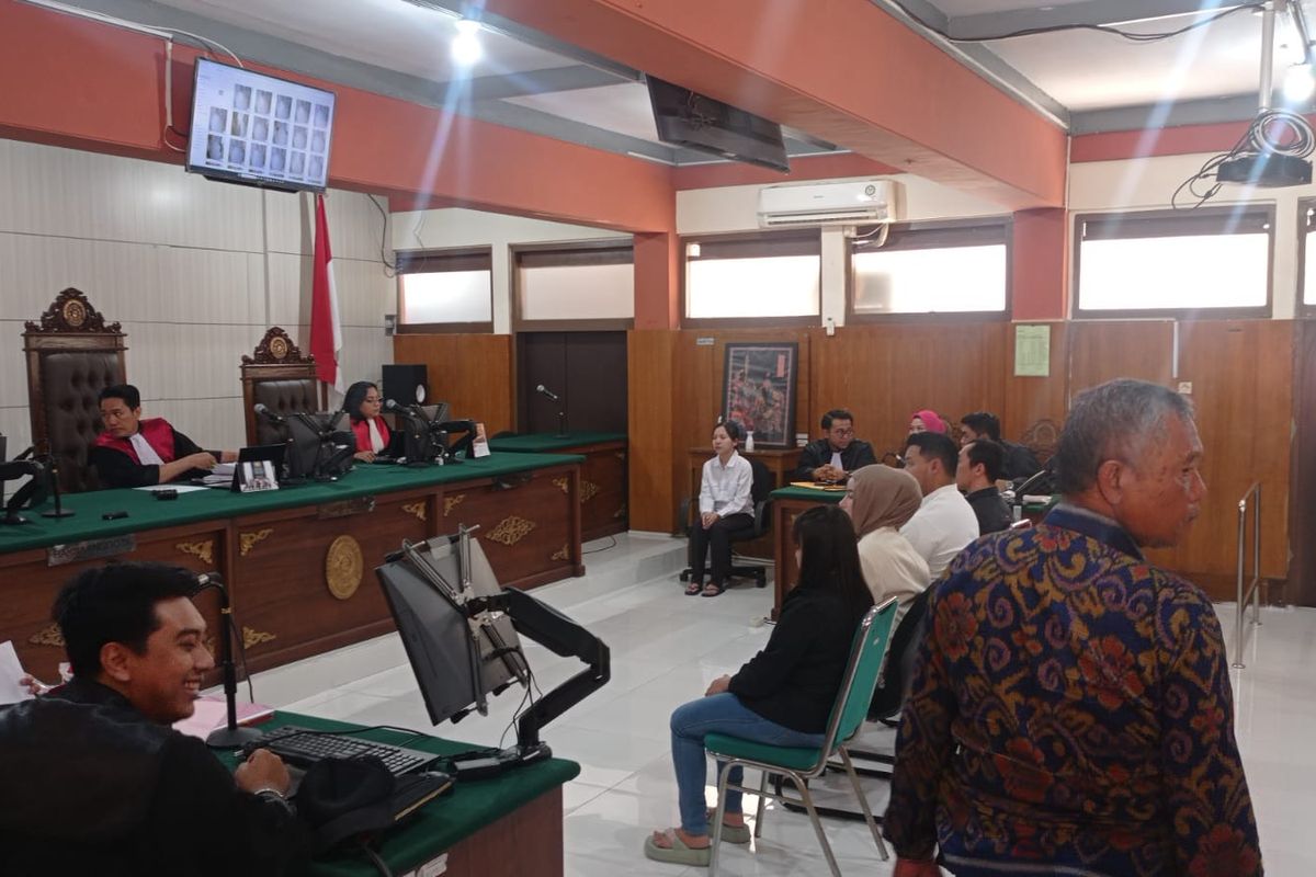 Sidang kasus penganiayaan anak selebgram Emy Aghnia Punjabi dengan terdakwa Indah Permata Sari (27) pada Jumat (21/6/2024). 