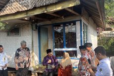 9 Sertifikat Diserahkan secara Door to Door di Desa Harumansari Garut