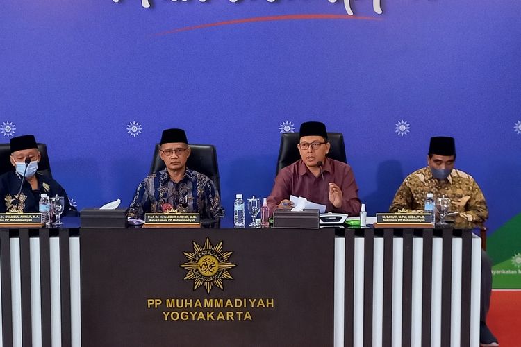 Haedar dan jajarannya saat bertemu dengan awak media di PP Muhammadiyah Kota Yogyakarta, Senin (6/2/2023)