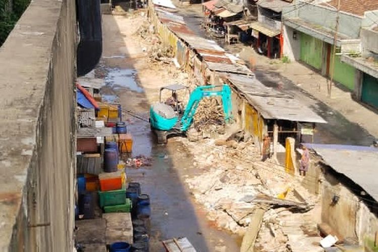 243 Kios Pasar Ciroyom Disegel, Farhan Duga Pedagang Jadi Korban Penipuan Jual Beli Lapak Ilegal