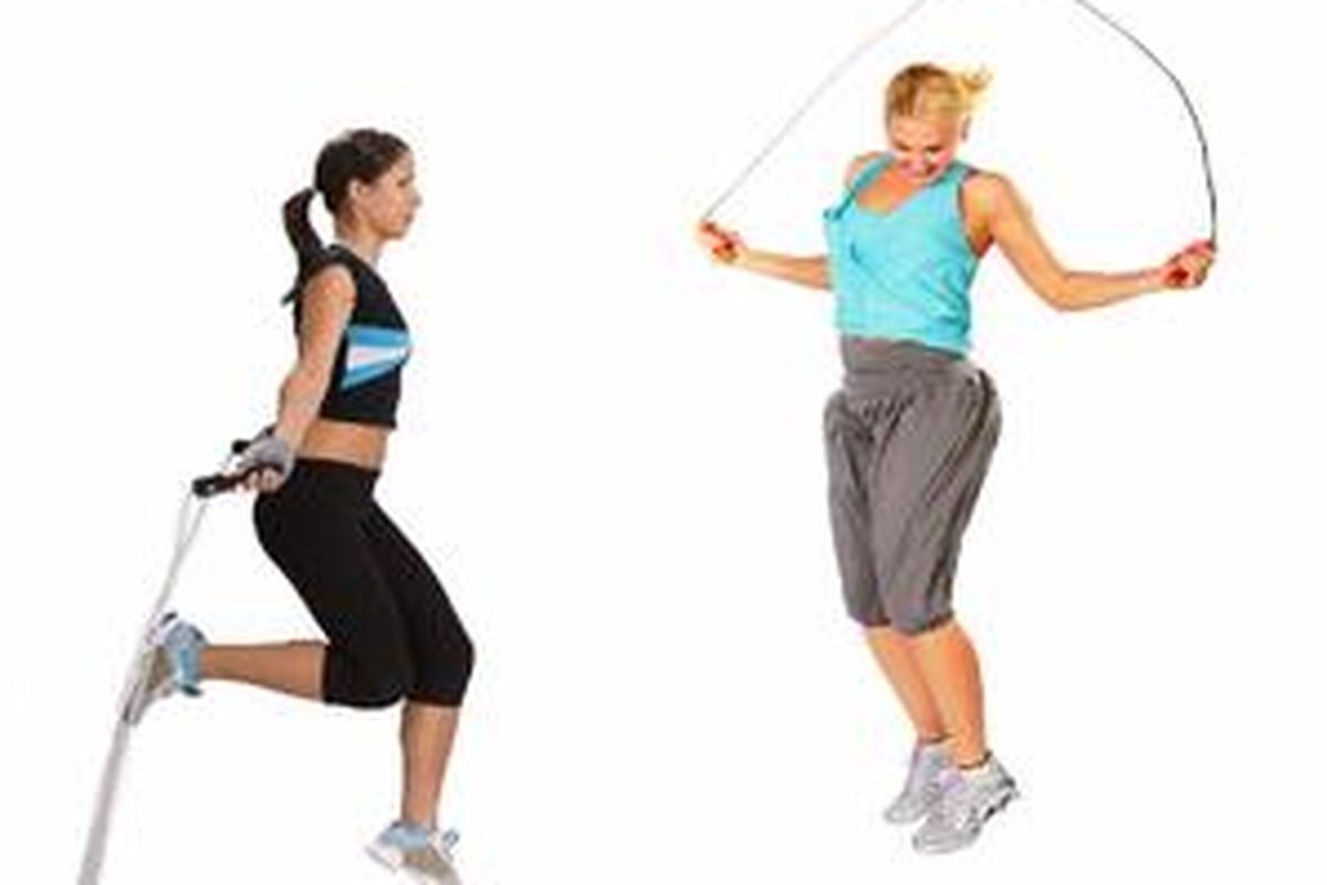 Ketika kita lompat tali, otot-otot halus bisa dengan mudah terbentuk.