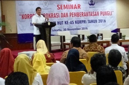 Menteri PAN-RB: Rekrutmen CPNS 2017 Tidak secara Massal