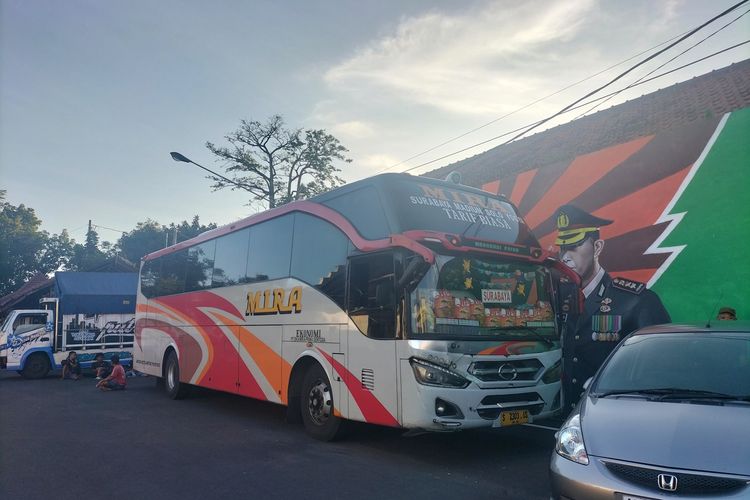 Potret ketiga kendaraan yang terlibat kecelakaan beruntun di Kota Solo, Jawa Tengah, pada Rabu (11/1/2023) yang sedang dievakuasi di Polresta Solo