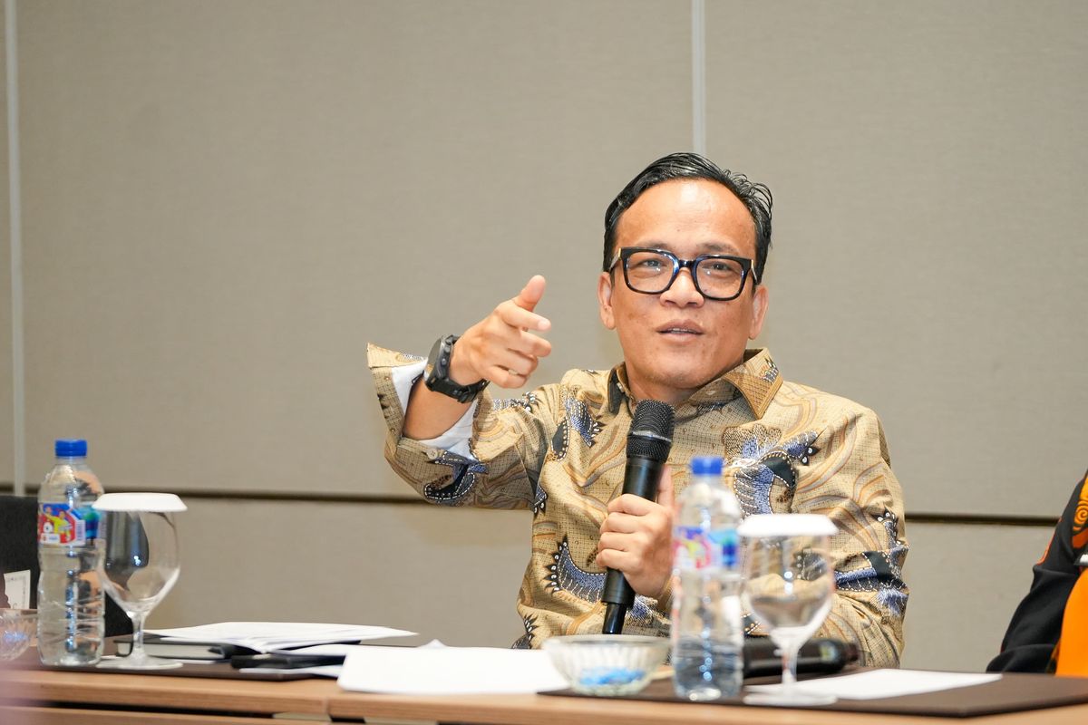 Wakil Menteri Ketenagakerjaan (Wamenaker) Immanuel Ebenezer (Noel) di Surakarta, Jawa Tengah, Jumat (11/4/2025).