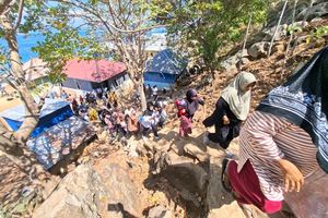 Warga Pulau Kukusan NTT Beli Air Bersih dari Luar Pulau, Toilet Pun Tak Semua Punya