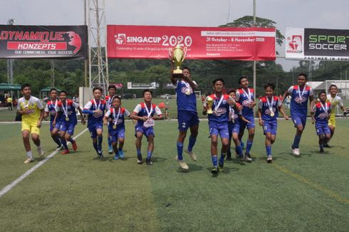 Tim Sepak Bola Muda Indoensia Pertahankan Gelar Juara Singa Cup