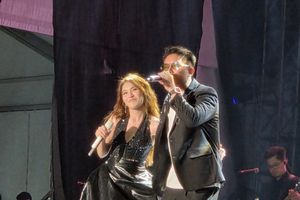 Kejutkan Penonton, Boy William Perdana Menyanyi Live di Konser Ayu Ting Ting