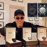 Aktor Jean-Claude Van Damme Rilis Arloji, Hasilnya...